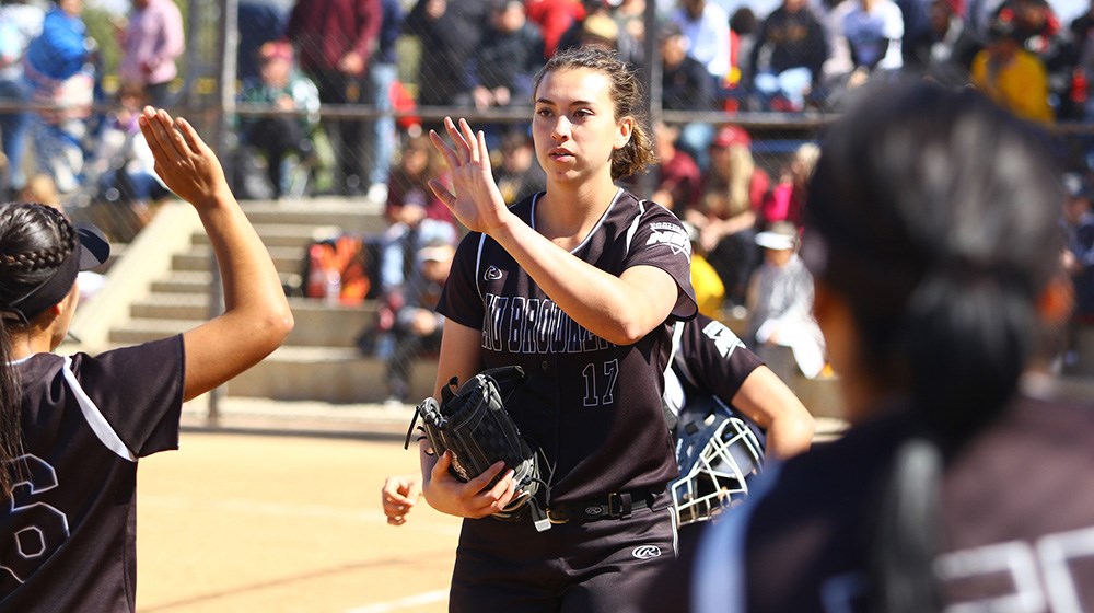 Haley Irvis high five